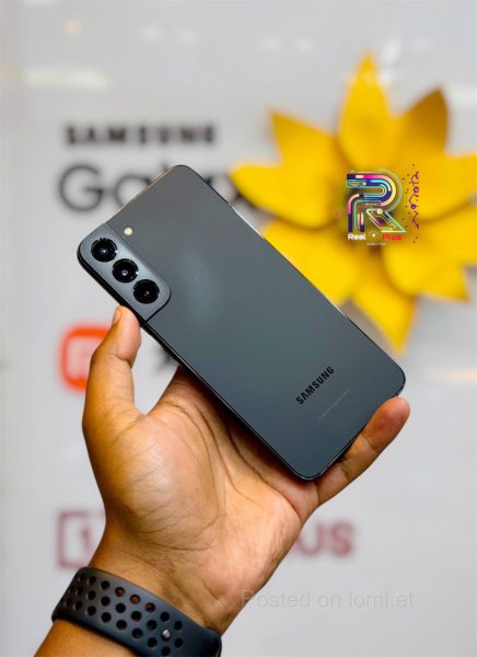 Samsung Galaxy S22 Plus (5G) in Bole